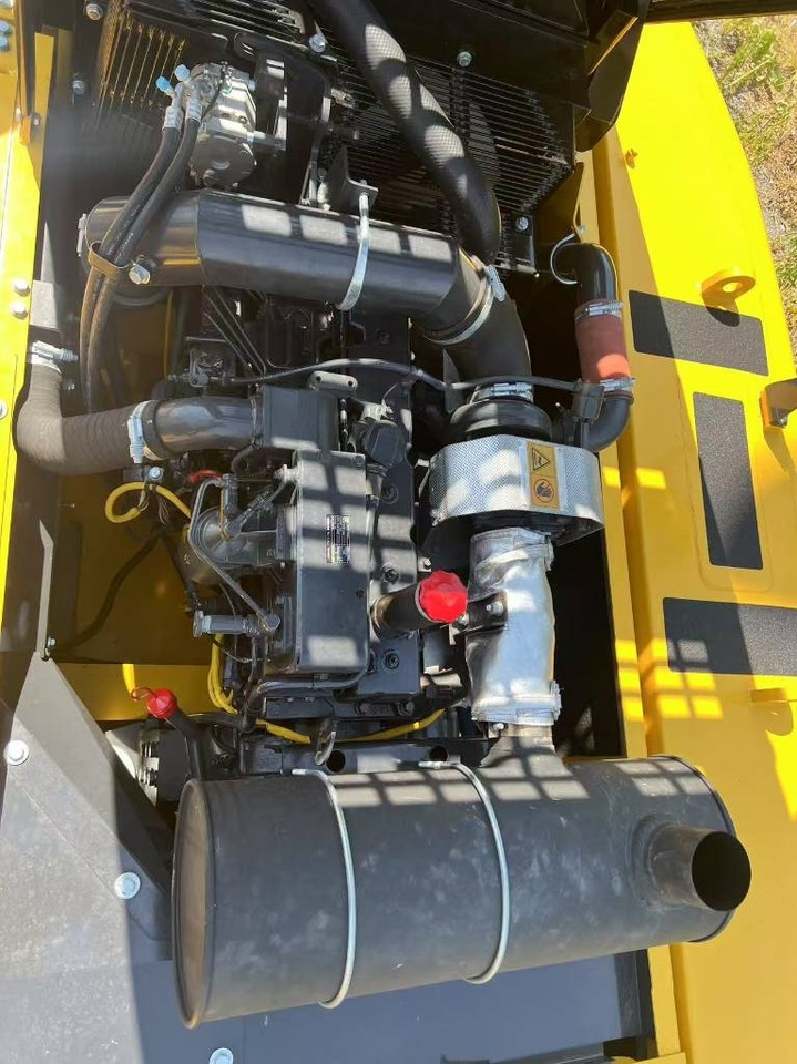 Komatsu PC 300 - 履带式挖掘机:图3 Komatsu PC 300 - 履带式挖掘机:图3