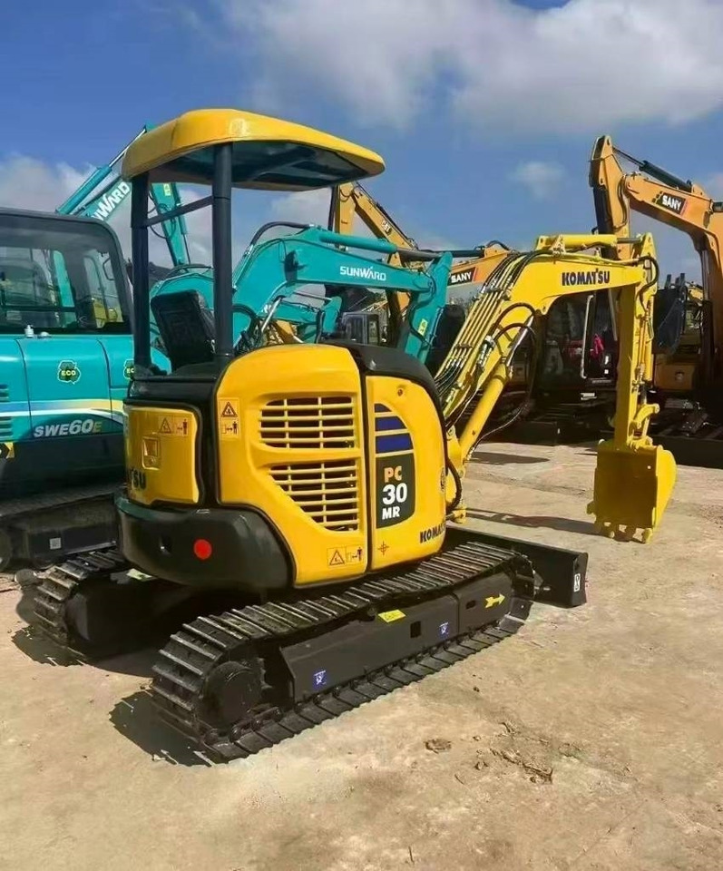 Komatsu PC 30 - 小型挖掘机:图3 Komatsu PC 30 - 小型挖掘机:图3