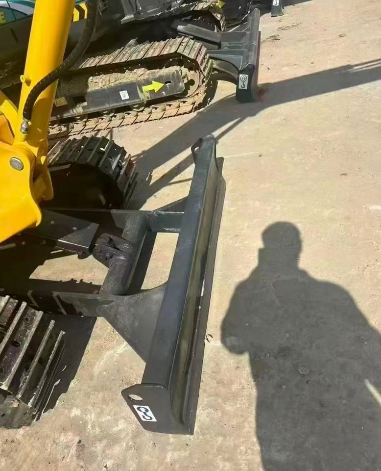 Komatsu PC 30 - 小型挖掘机:图4 Komatsu PC 30 - 小型挖掘机:图4