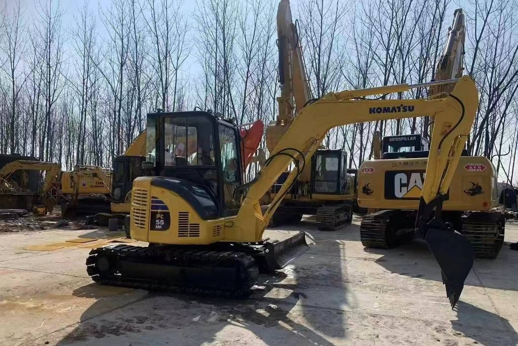Komatsu PC 55 - 小型挖掘机:图1 Komatsu PC 55 - 小型挖掘机:图1