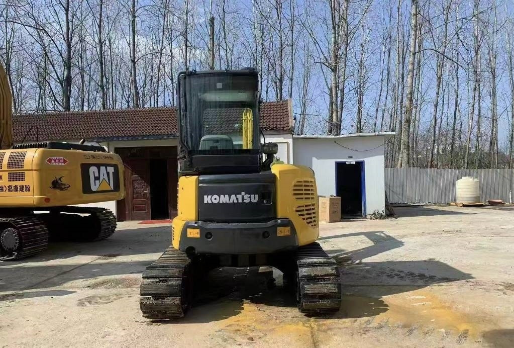 Komatsu PC 55 - 小型挖掘机:图4 Komatsu PC 55 - 小型挖掘机:图4