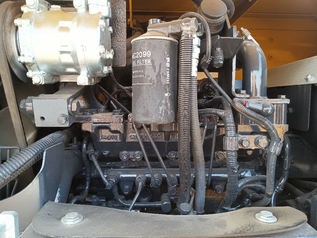 Komatsu PC 70 - 小型挖掘机:图2 Komatsu PC 70 - 小型挖掘机:图2