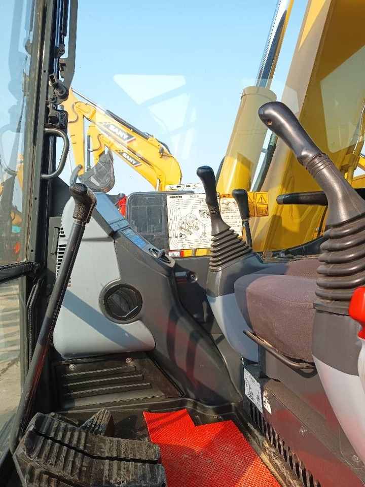 Komatsu PC 70 - 小型挖掘机:图5 Komatsu PC 70 - 小型挖掘机:图5