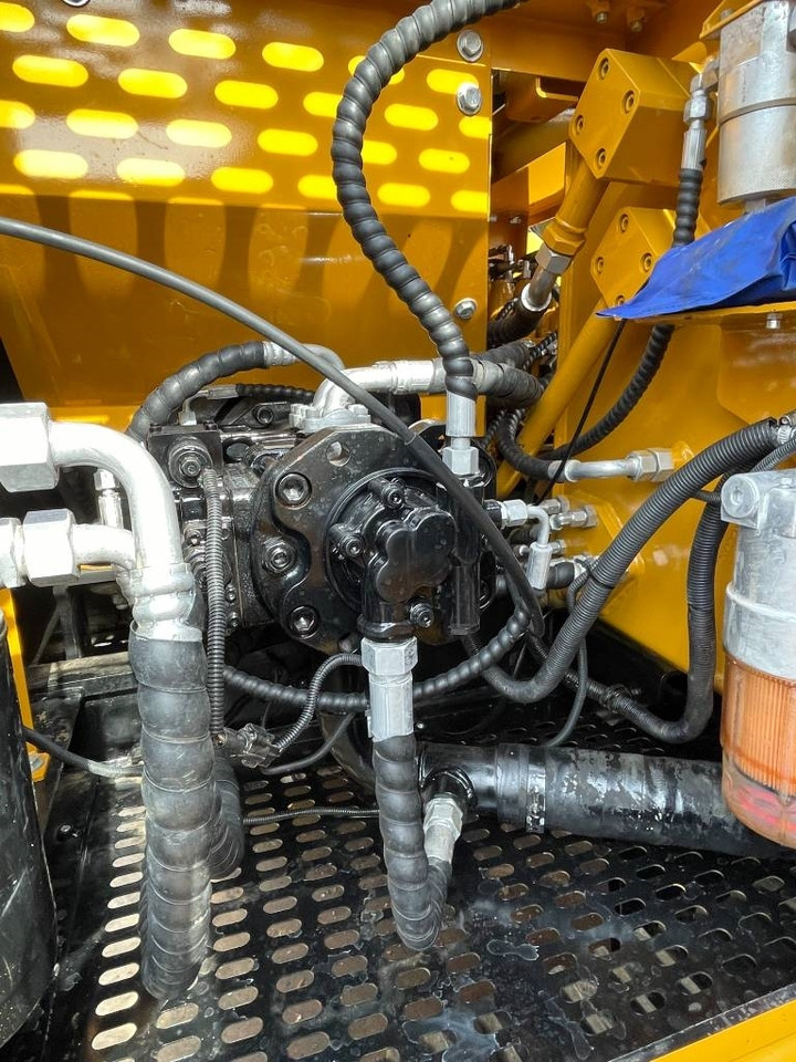 Sany SY 135 - 履带式挖掘机:图4 Sany SY 135 - 履带式挖掘机:图4