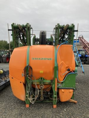 Amazone UF 1201 PREMIUM - 拖拉机悬挂式喷雾机:图1 Amazone UF 1201 PREMIUM - 拖拉机悬挂式喷雾机:图1