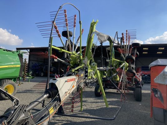 Claas LINER 1800 TWIN - 翻草机/ 搂草机:图1 Claas LINER 1800 TWIN - 翻草机/ 搂草机:图1