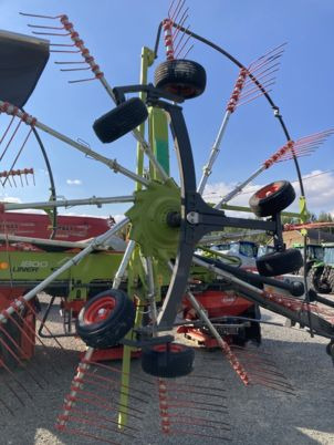 Claas LINER 1800 TWIN - 翻草机/ 搂草机:图2 Claas LINER 1800 TWIN - 翻草机/ 搂草机:图2