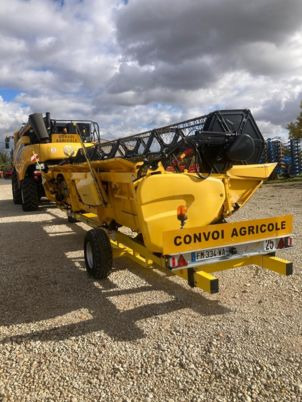 New Holland CR 7.90 - 联合收割机:图5 New Holland CR 7.90 - 联合收割机:图5