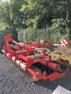 Pöttinger TERRADISC 4001K - 耕耘机:图2 Pöttinger TERRADISC 4001K - 耕耘机:图2
