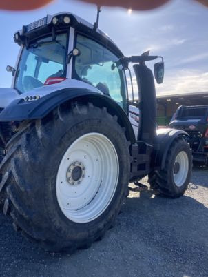Valtra T154 VERSU - 拖拉机:图3 Valtra T154 VERSU - 拖拉机:图3