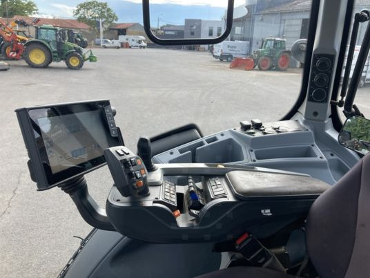 Valtra T214 DIRECT - 拖拉机:图5 Valtra T214 DIRECT - 拖拉机:图5