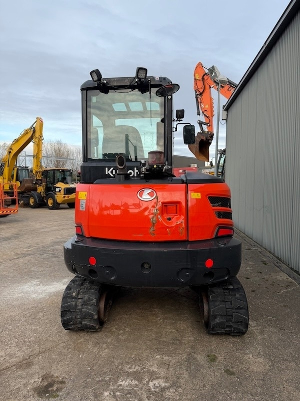 Kubota KX 042-4 - 小型挖掘机:图3 Kubota KX 042-4 - 小型挖掘机:图3