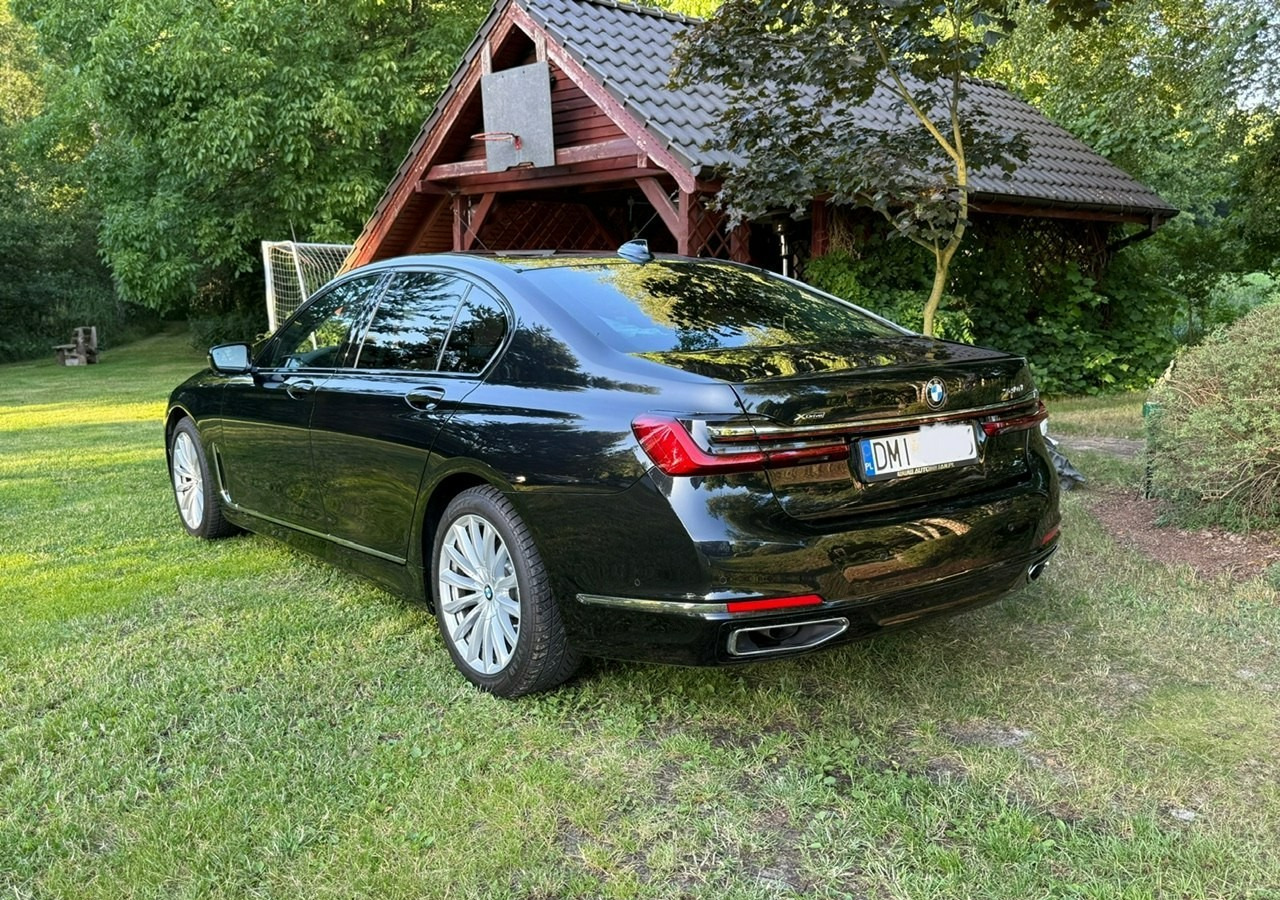 BMW SERIA 7 II (G11/G12) BMW SERIA 7 740d Xdrive 340KM Luxury+Exclusive Masaże Adaptiv Oś Lasery 2022 FV2 - 轿车:图5 BMW SERIA 7 II (G11/G12) BMW SERIA 7 740d Xdrive 340KM Luxury+Exclusive Masaże Adaptiv Oś Lasery 2022 FV2 - 轿车:图5