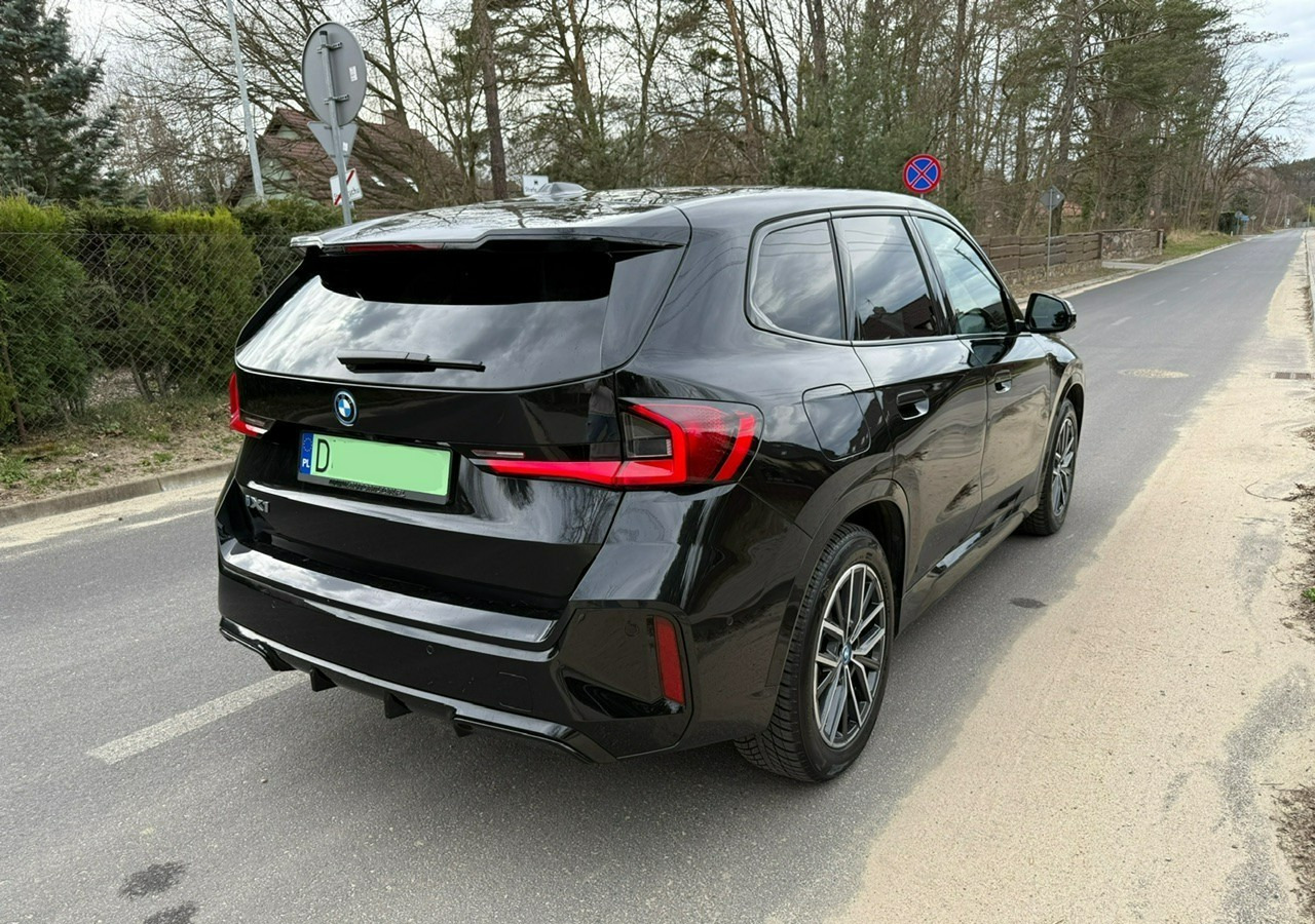 BMW X1 iX1 iX1 xDrive30 313KM M-Sport H/K Panorama AdaptiveLed Masaże Kam360 - 越野车:图4 BMW X1 iX1 iX1 xDrive30 313KM M-Sport H/K Panorama AdaptiveLed Masaże Kam360 - 越野车:图4