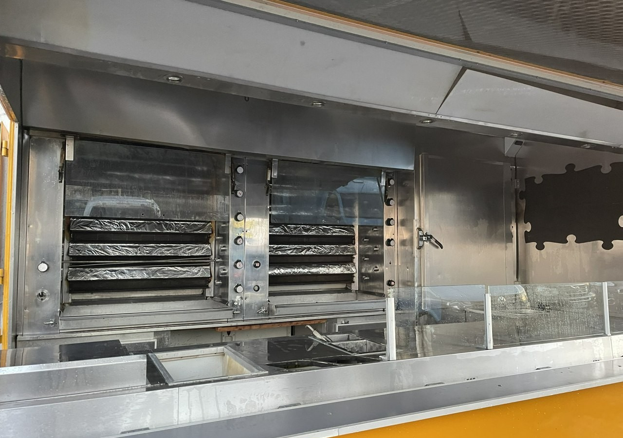 Fiat Ducato Autosklep Autogrill Gastronomiczny Food Truck Foodtruck 68tkm 3500 - 自动售货卡车:图3 Fiat Ducato Autosklep Autogrill Gastronomiczny Food Truck Foodtruck 68tkm 3500 - 自动售货卡车:图3