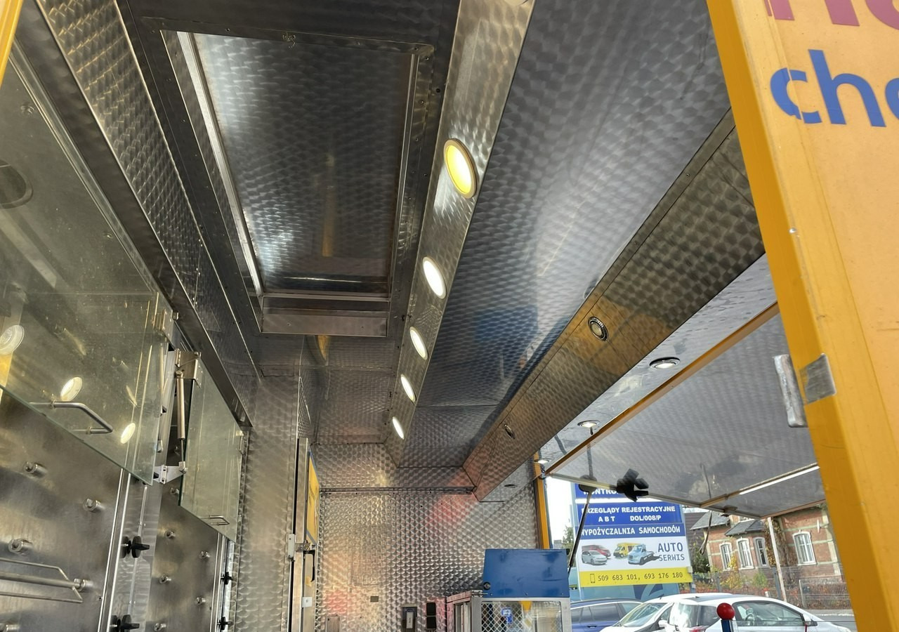 Fiat Ducato Autosklep Autogrill Gastronomiczny Food Truck Foodtruck sklep bar20 - 自动售货卡车:图3 Fiat Ducato Autosklep Autogrill Gastronomiczny Food Truck Foodtruck sklep bar20 - 自动售货卡车:图3