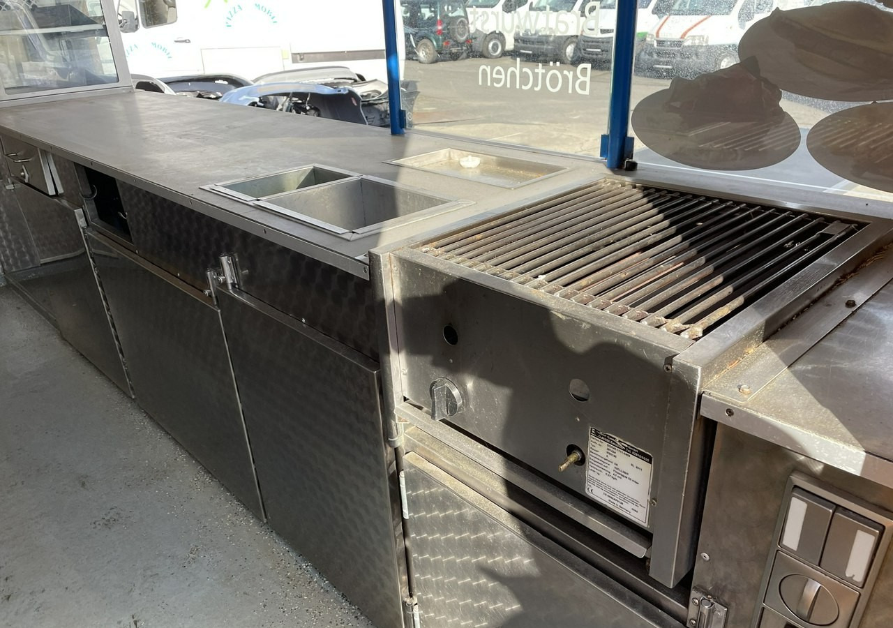 Fiat Ducato Autosklep Autogrill Gastronomiczny Food Truck Foodtruck sklep bar20 - 自动售货卡车:图4 Fiat Ducato Autosklep Autogrill Gastronomiczny Food Truck Foodtruck sklep bar20 - 自动售货卡车:图4