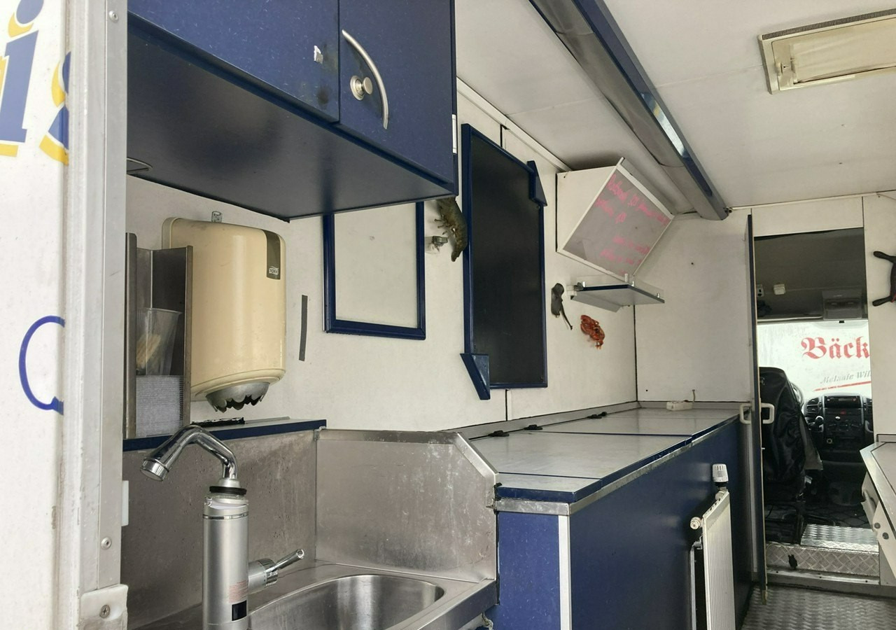 Fiat Ducato Autosklep mięso-ryba Gastronomiczny Food Truck Foodtruck sklep 2004 - 自动售货卡车, 小型货车:图4 Fiat Ducato Autosklep mięso-ryba Gastronomiczny Food Truck Foodtruck sklep 2004 - 自动售货卡车, 小型货车:图4