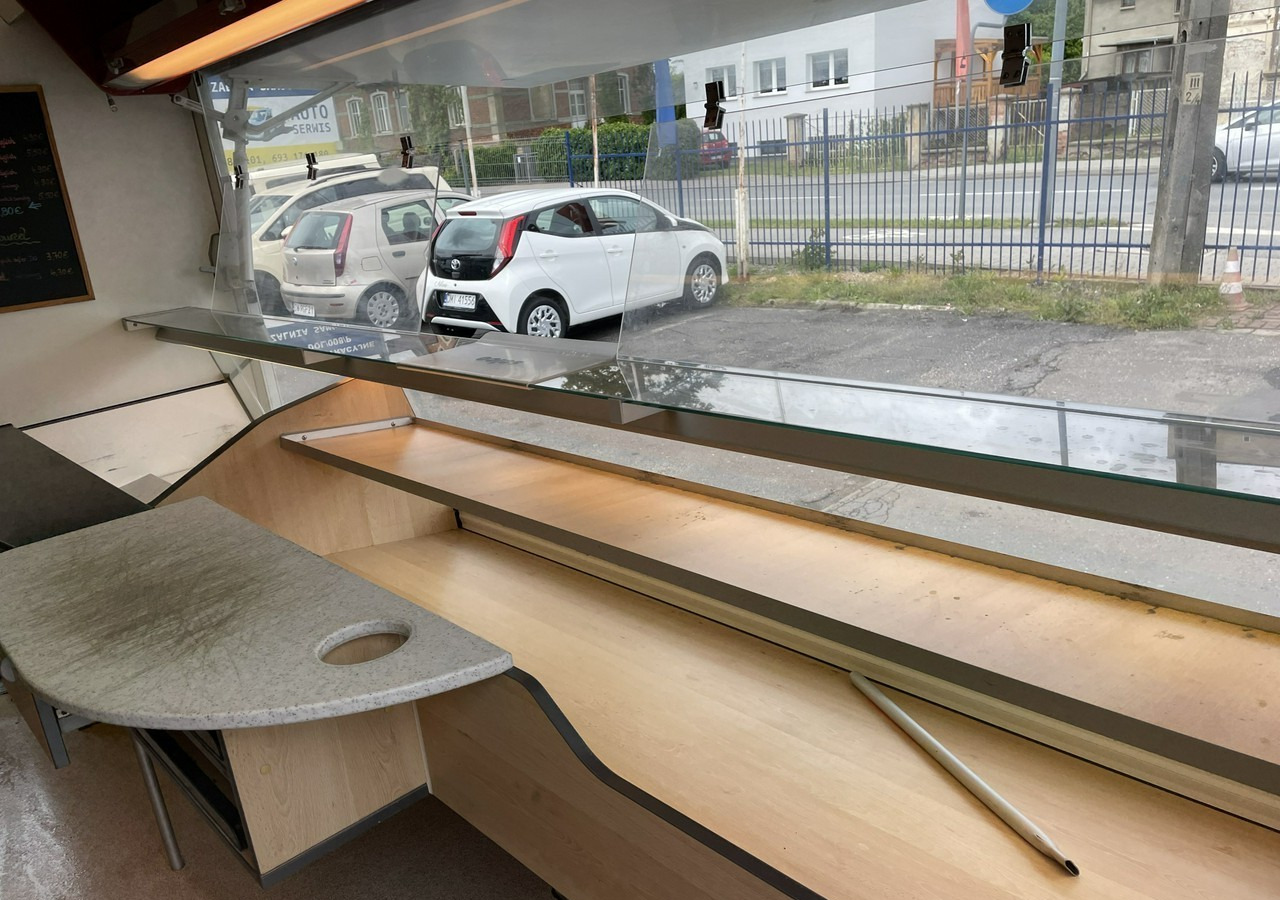 Fiat Ducato Autosklep pieczywa Gastronomiczny Food Truck Foodtruck sklep Borco - 自动售货卡车:图5 Fiat Ducato Autosklep pieczywa Gastronomiczny Food Truck Foodtruck sklep Borco - 自动售货卡车:图5