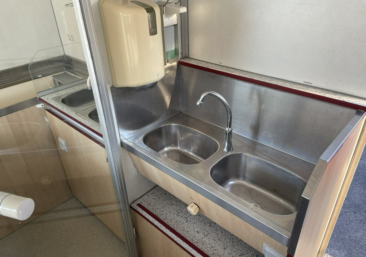 Fiat Ducato Autosklep wędlin Gastronomiczna food truck foodtruck W-zasil DMC 350 - 自动售货卡车:图5 Fiat Ducato Autosklep wędlin Gastronomiczna food truck foodtruck W-zasil DMC 350 - 自动售货卡车:图5