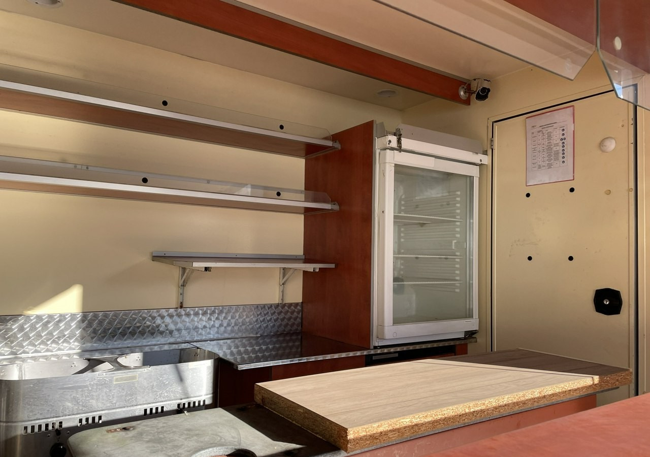 Fiat Ducato Autosklep wędlin Gastronomiczna food truck foodtruck sklep 118tkm 20 - 自动售货卡车:图3 Fiat Ducato Autosklep wędlin Gastronomiczna food truck foodtruck sklep 118tkm 20 - 自动售货卡车:图3