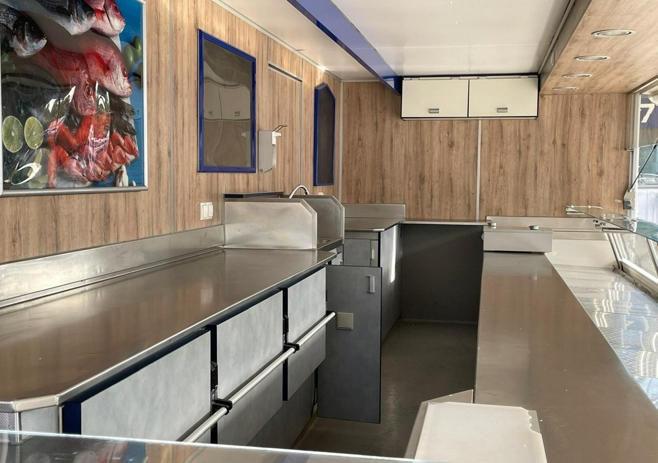 Fiat Ducato Autosklep wędlin Gastronomiczna food truck foodtruck sklep Borco 201 - 自动售货卡车:图5 Fiat Ducato Autosklep wędlin Gastronomiczna food truck foodtruck sklep Borco 201 - 自动售货卡车:图5