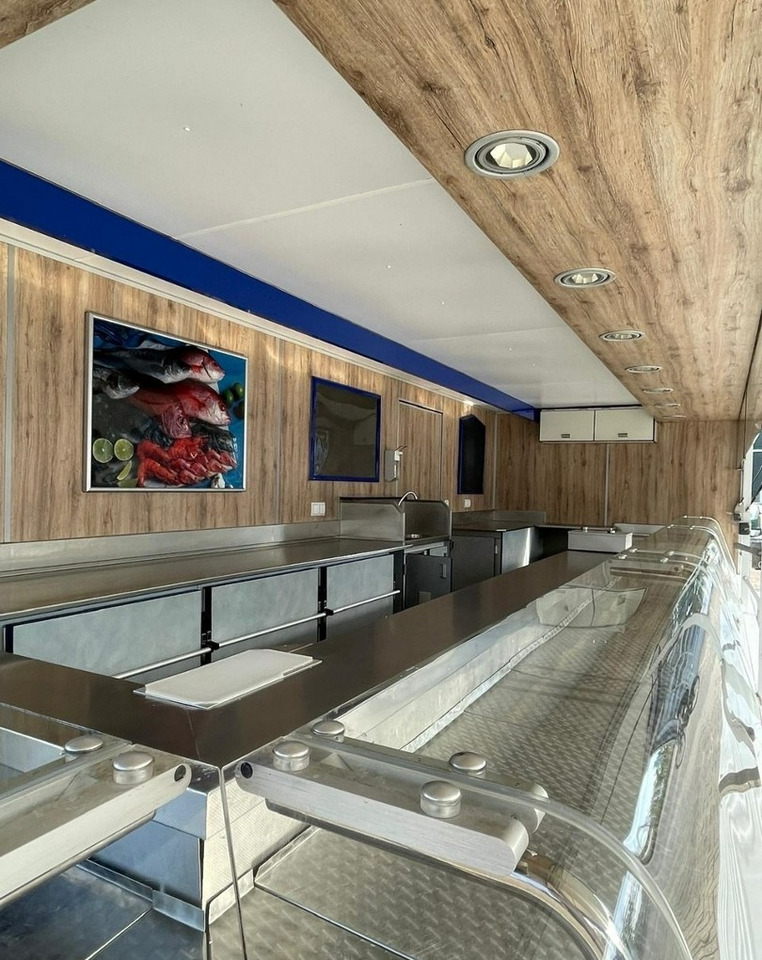 Fiat Ducato Autosklep wędlin Gastronomiczna food truck foodtruck sklep Borco 201 - 自动售货卡车:图4 Fiat Ducato Autosklep wędlin Gastronomiczna food truck foodtruck sklep Borco 201 - 自动售货卡车:图4