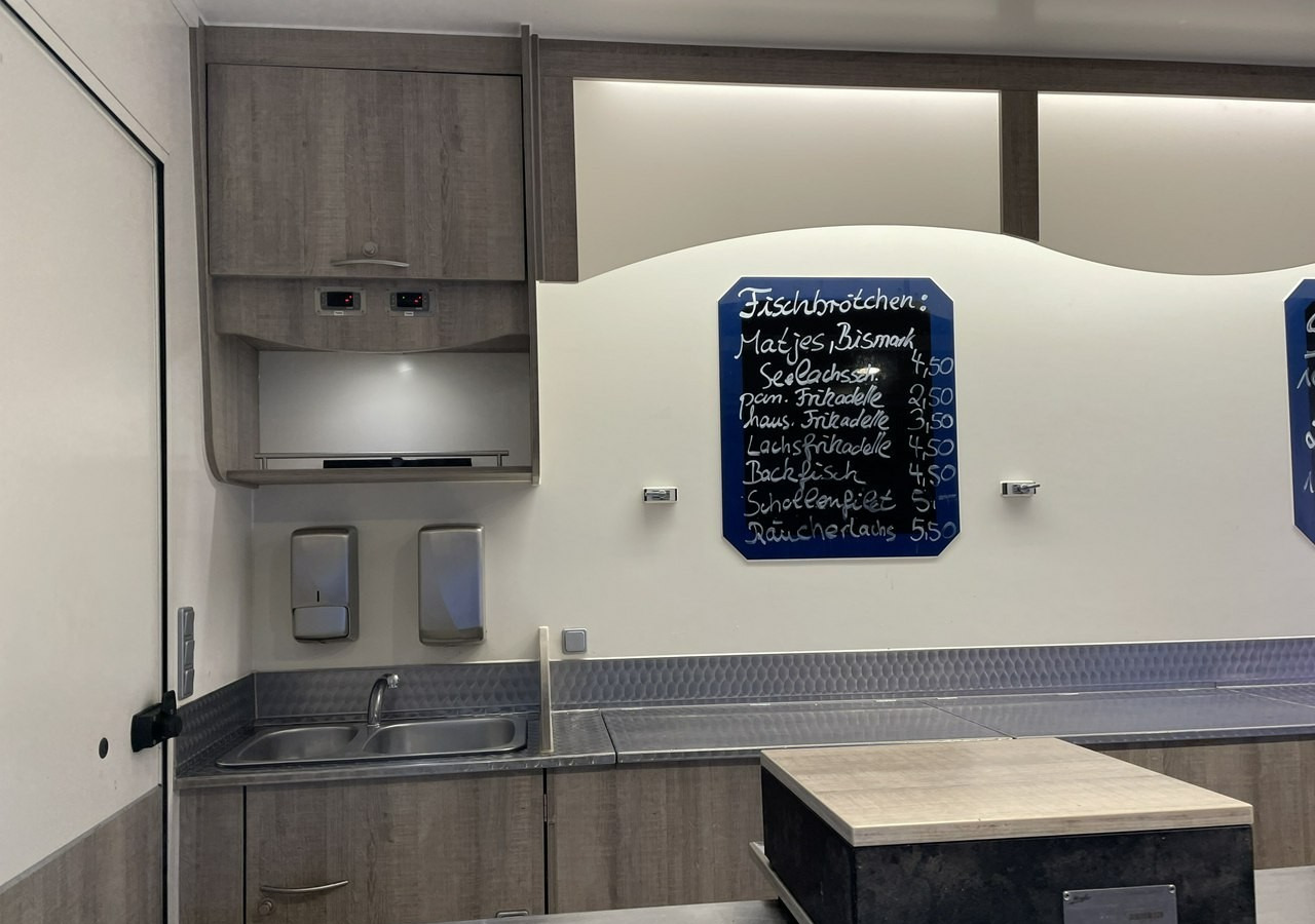 Fiat Ducato Autosklep wędlin Ryb Gastronomiczny Food Truck Foodtruck 116tkm 201 - 自动售货卡车:图4 Fiat Ducato Autosklep wędlin Ryb Gastronomiczny Food Truck Foodtruck 116tkm 201 - 自动售货卡车:图4