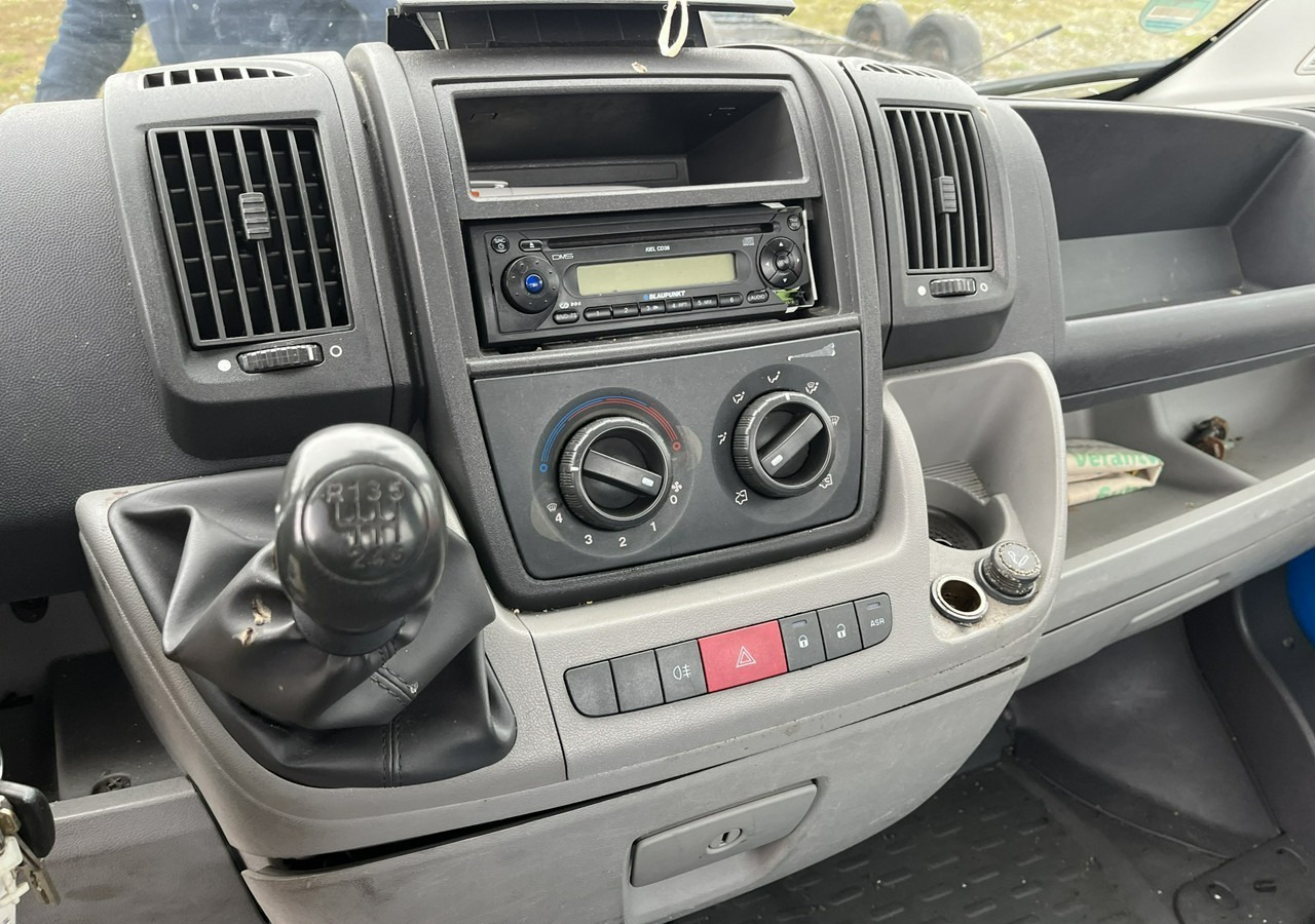 Fiat Ducato Ducato 3.0-160KM Rama pod zabudowę 2011,2009 - 小型货车:图4 Fiat Ducato Ducato 3.0-160KM Rama pod zabudowę 2011,2009 - 小型货车:图4