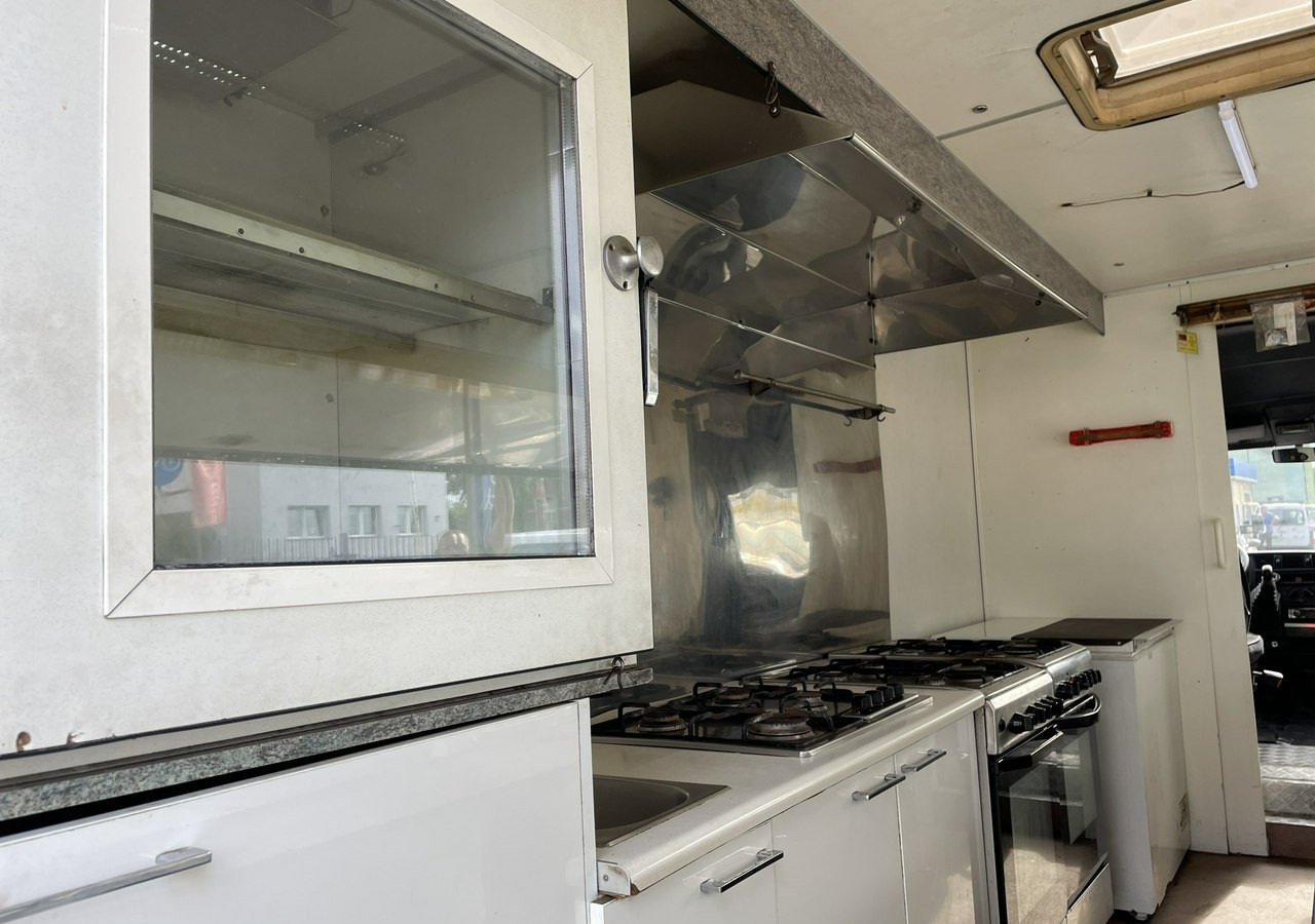 自动售货卡车 Fiat Ducato Ducato Autosklep Gastronomiczny Food Truck Foodtruck sklep bar:图9 自动售货卡车 Fiat Ducato Ducato Autosklep Gastronomiczny Food Truck Foodtruck sklep bar:图9