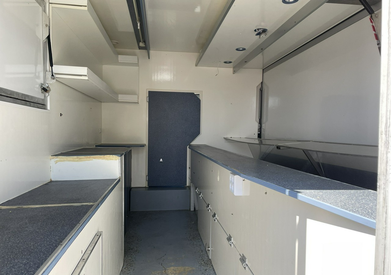 Fiat Ducato Ducato Autosklep wędlin Gastronomiczny Food Truck Foodtruck Sklep 20 - 自动售货卡车:图2 Fiat Ducato Ducato Autosklep wędlin Gastronomiczny Food Truck Foodtruck Sklep 20 - 自动售货卡车:图2