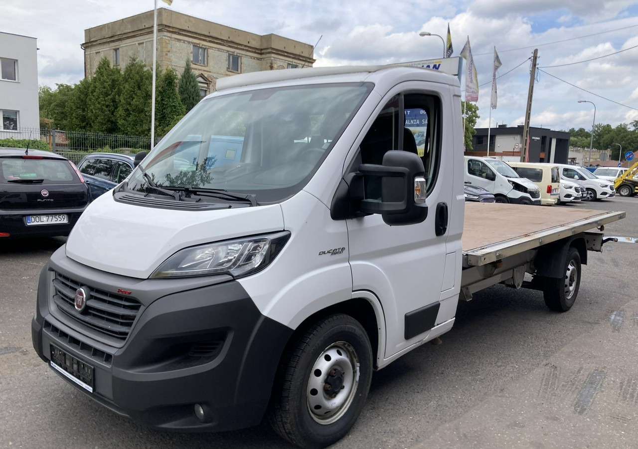 Fiat Ducato FIAT Ducato Max 2,3-180KM Skrzynia Rama Klima Navi 2021 - 平板货车:图5 Fiat Ducato FIAT Ducato Max 2,3-180KM Skrzynia Rama Klima Navi 2021 - 平板货车:图5