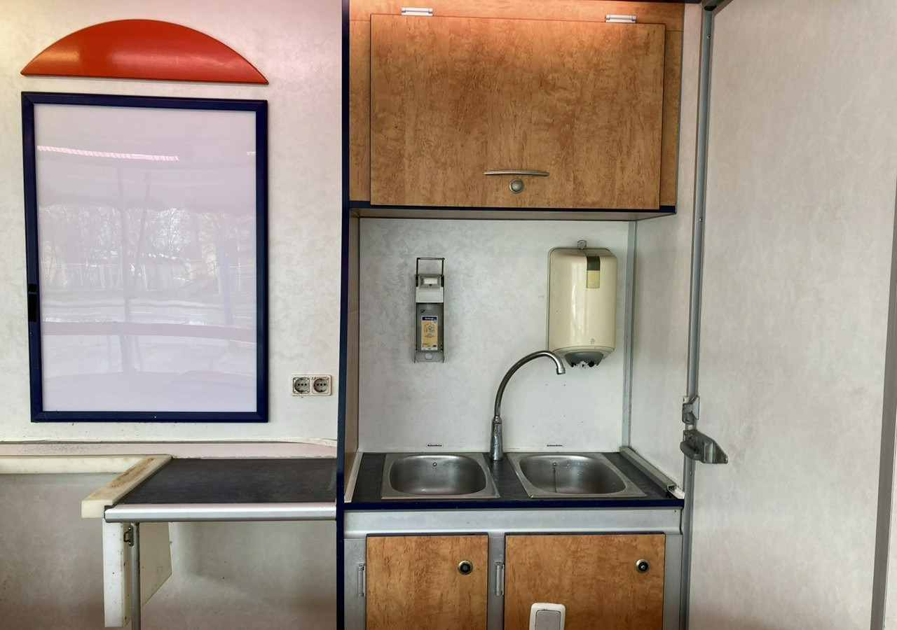 自动售货拖车 Inna Inny Autosklep wedlin Gastronomiczna food truck foodtruck sklep bar 2004：图17