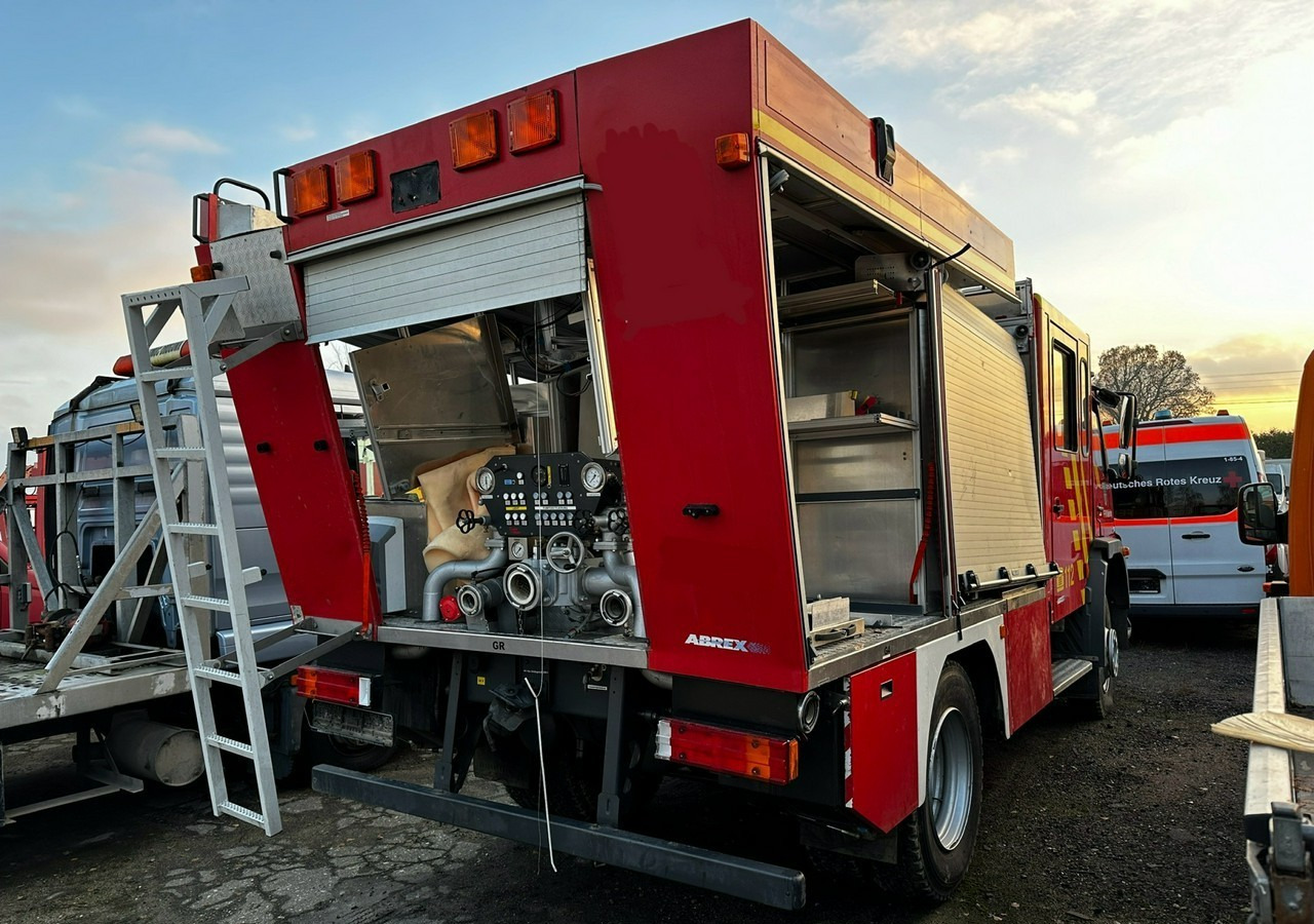Mercedes-Benz Inny Mercedes-Benz Atego 918 Straż Pożarna 4X4 2006 - 消防车:图3 Mercedes-Benz Inny Mercedes-Benz Atego 918 Straż Pożarna 4X4 2006 - 消防车:图3