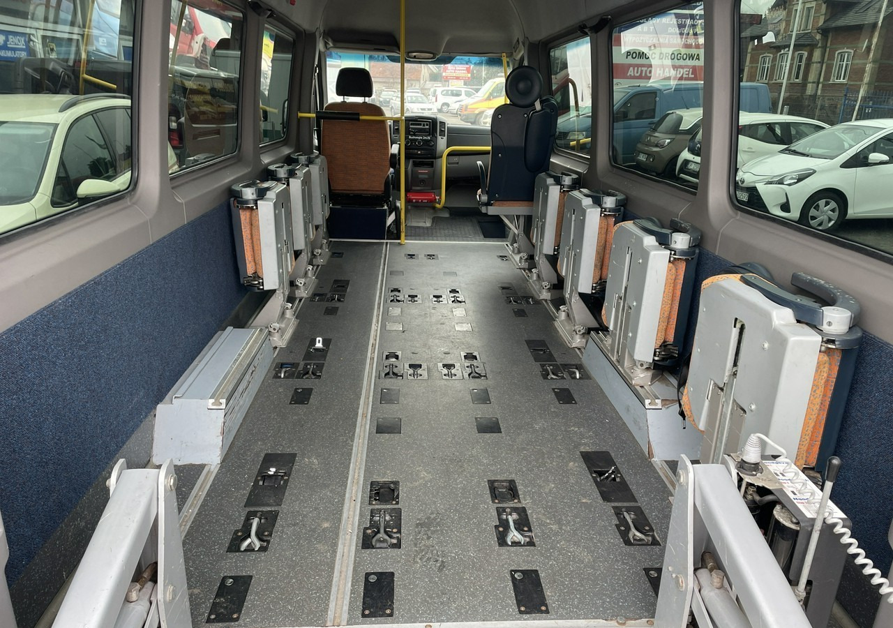 Mercedes-Benz Sprinter 906 Sprinter Maxi przewozu niepełnosprawnych Rampa inwalida Flex 3-wózki - 汽车:图4 Mercedes-Benz Sprinter 906 Sprinter Maxi przewozu niepełnosprawnych Rampa inwalida Flex 3-wózki - 汽车:图4