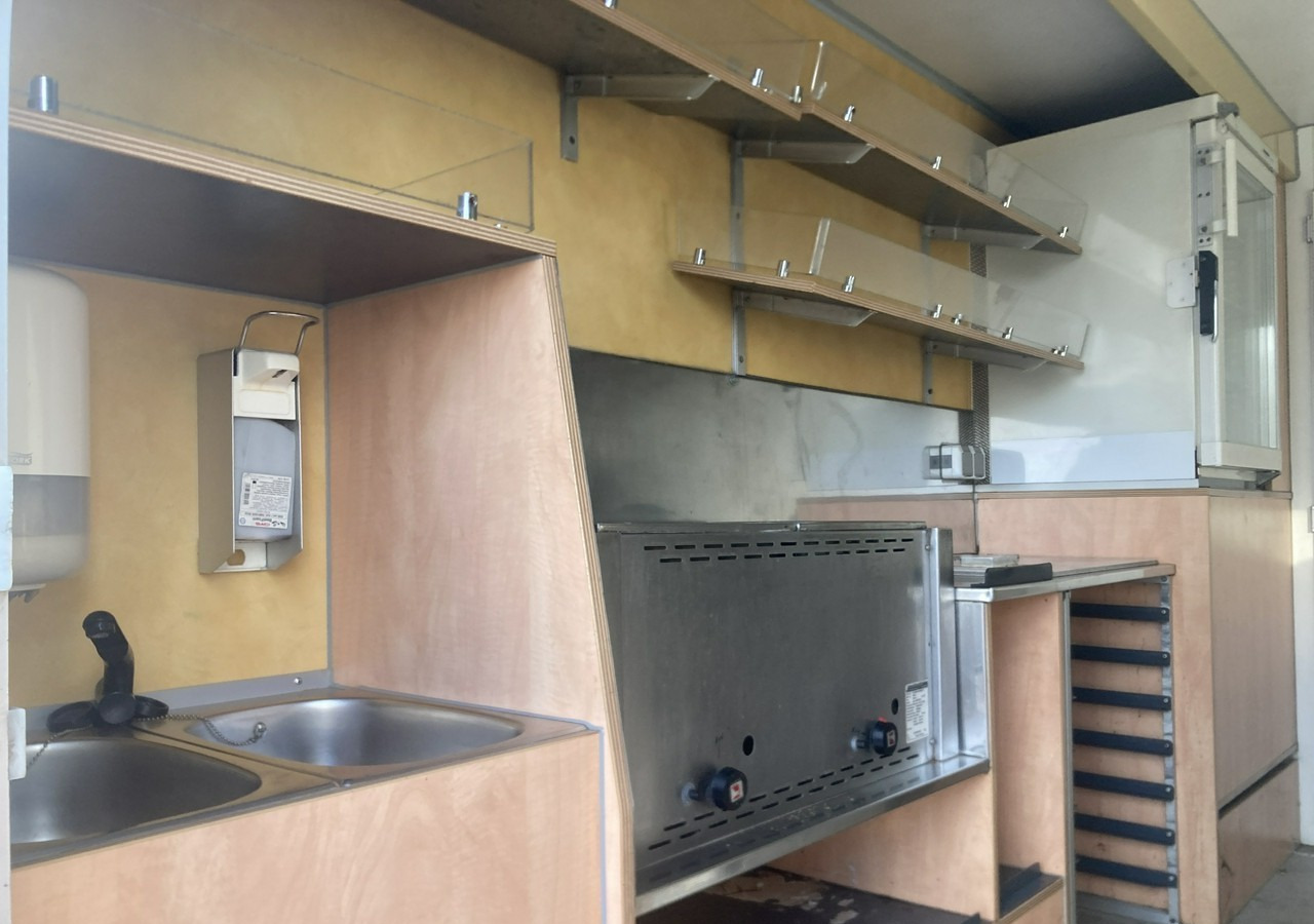 Mercedes-Benz Sprinter Autosklep Gastronomiczny Food Truck Foodtruck sklep bar 2009 Borco - 自动售货卡车:图3 Mercedes-Benz Sprinter Autosklep Gastronomiczny Food Truck Foodtruck sklep bar 2009 Borco - 自动售货卡车:图3