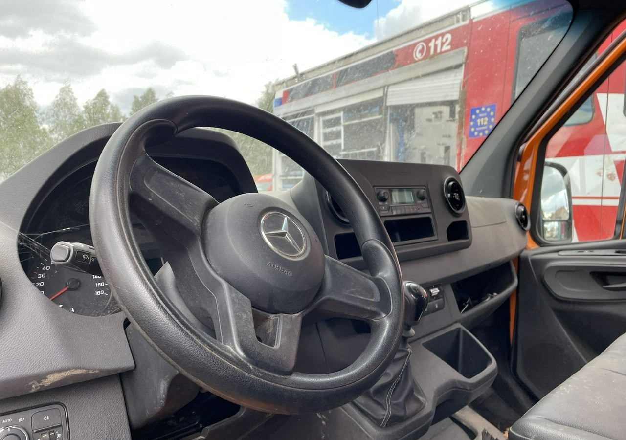 Mercedes-Benz Sprinter Sprinter 314 Dokka Brygadówka 7-oso doka Klim skrzynia rama Model 20 - 平板货车, 康比货车:图5 Mercedes-Benz Sprinter Sprinter 314 Dokka Brygadówka 7-oso doka Klim skrzynia rama Model 20 - 平板货车, 康比货车:图5
