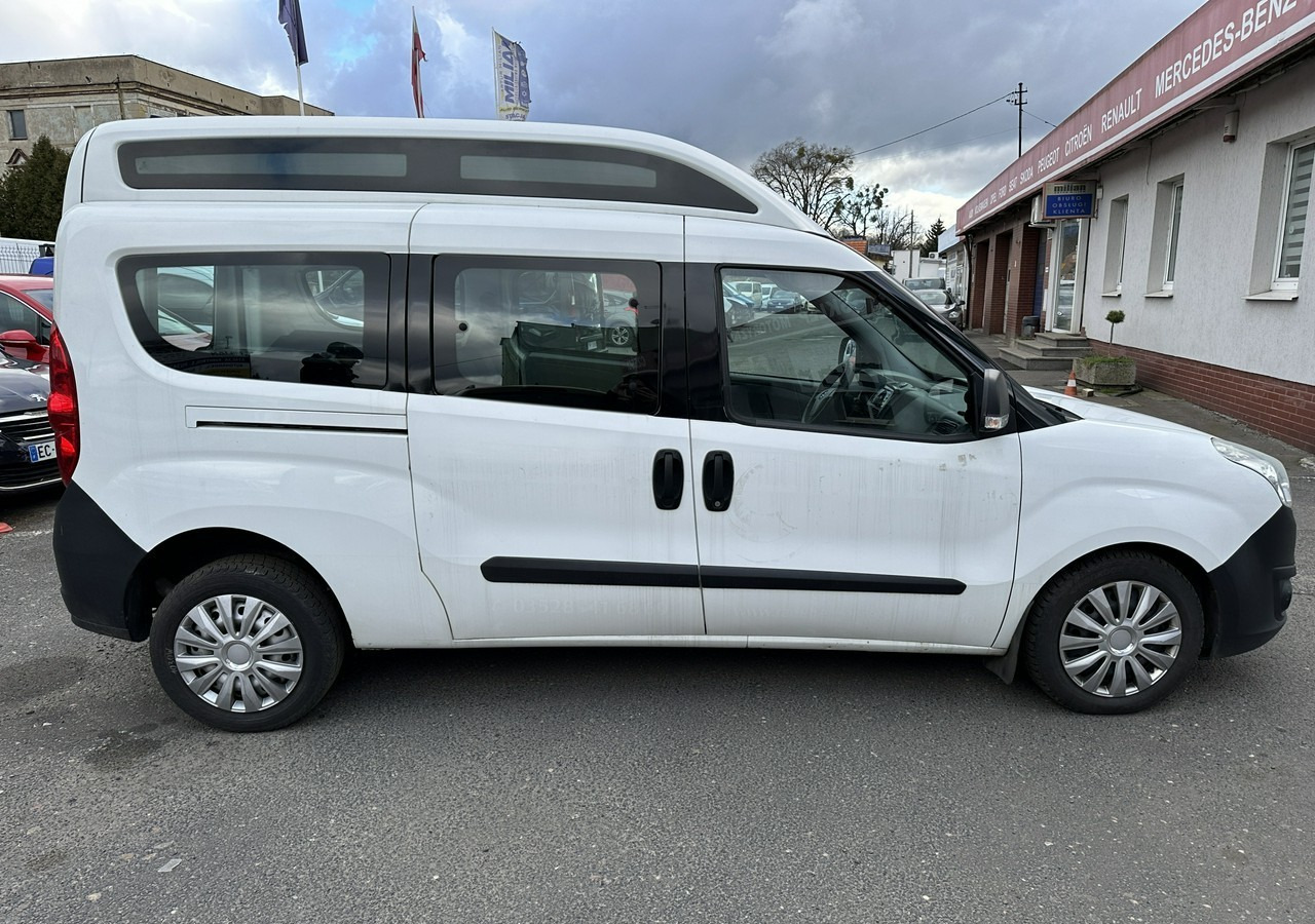 汽车 Opel Combo III 2.0CDTI Maxi Panorama Klima Kamera Webasto 2016：图6
