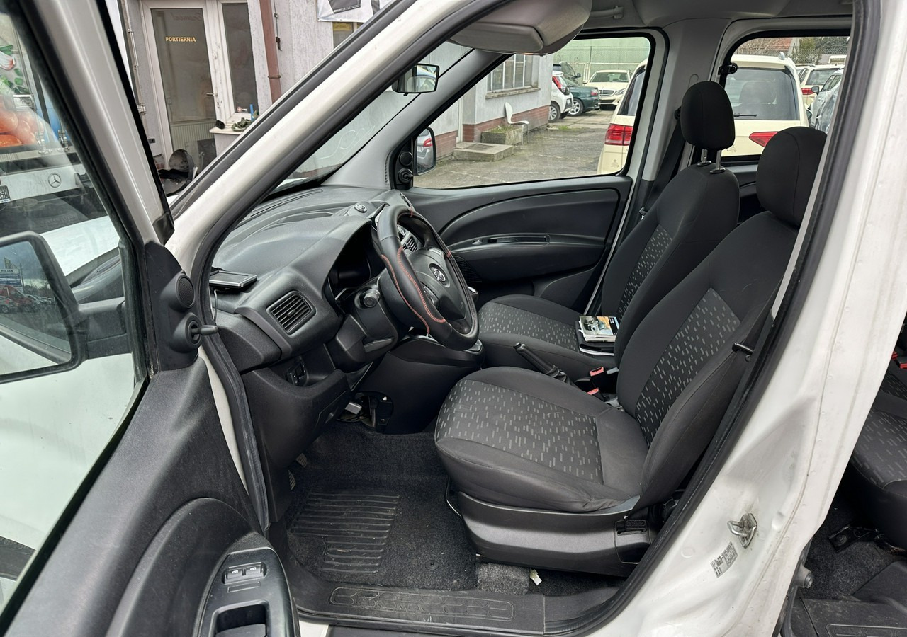 汽车 Opel Combo III 2.0CDTI Maxi Panorama Klima Kamera Webasto 2016：图13