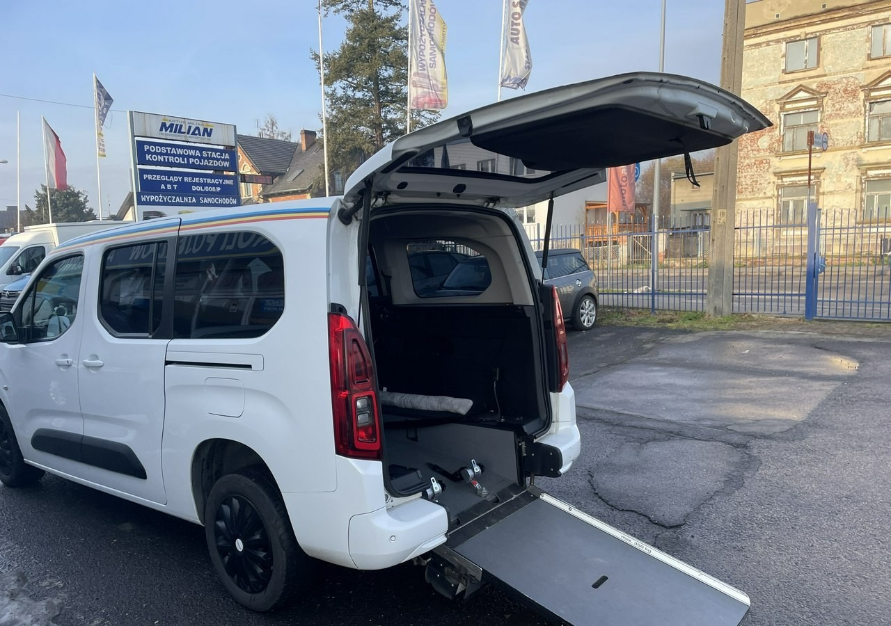 Opel Combo IV Combo Life Combo Life Maxi Niepełnosprawnych inwalida rampa PFRON Model - 旅行车:图3 Opel Combo IV Combo Life Combo Life Maxi Niepełnosprawnych inwalida rampa PFRON Model - 旅行车:图3