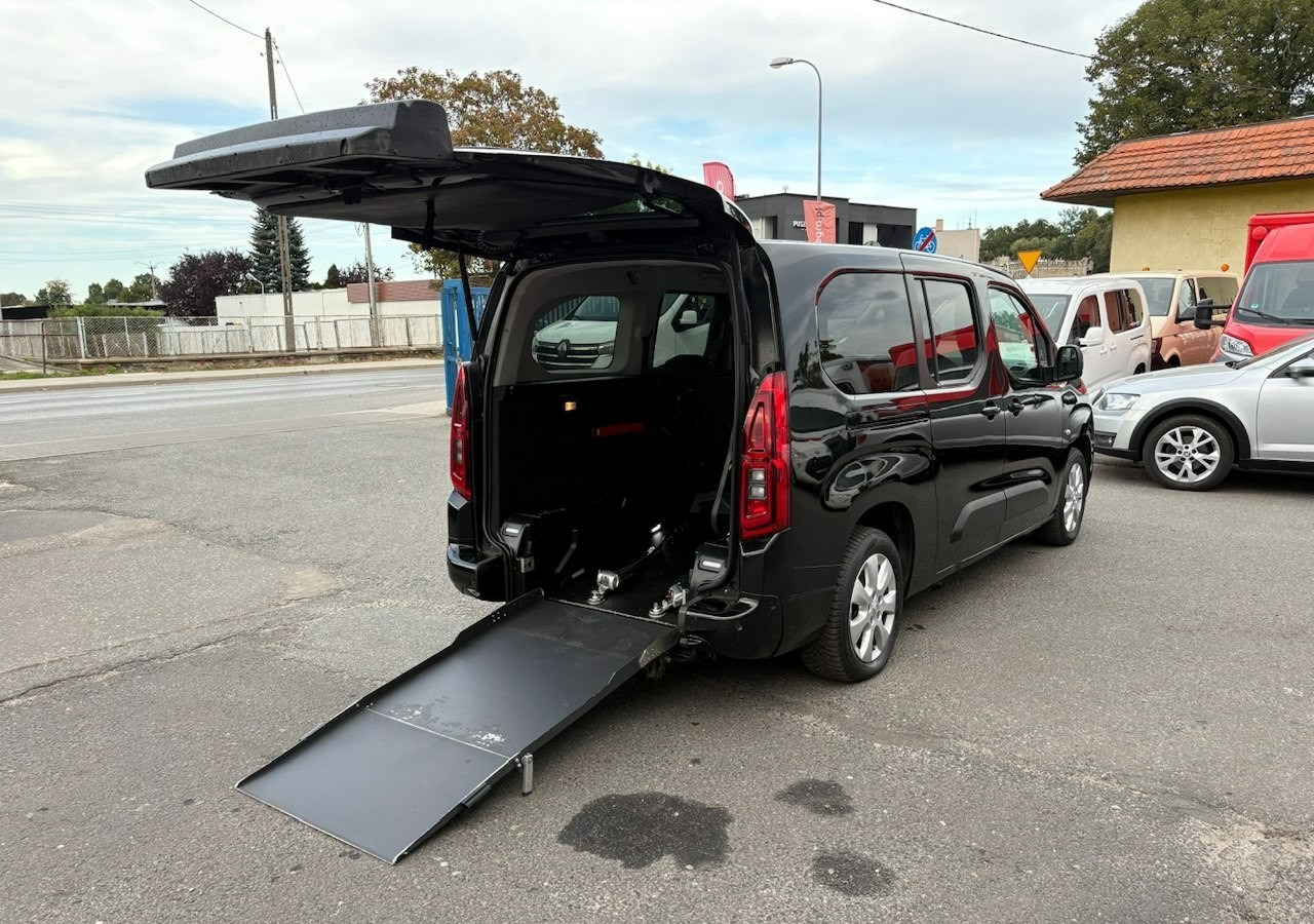Opel Combo IV Combo Life Combo Life Maxi dla Niepełnosprawnych inwalida rampa PFRON - 旅行车:图4 Opel Combo IV Combo Life Combo Life Maxi dla Niepełnosprawnych inwalida rampa PFRON - 旅行车:图4