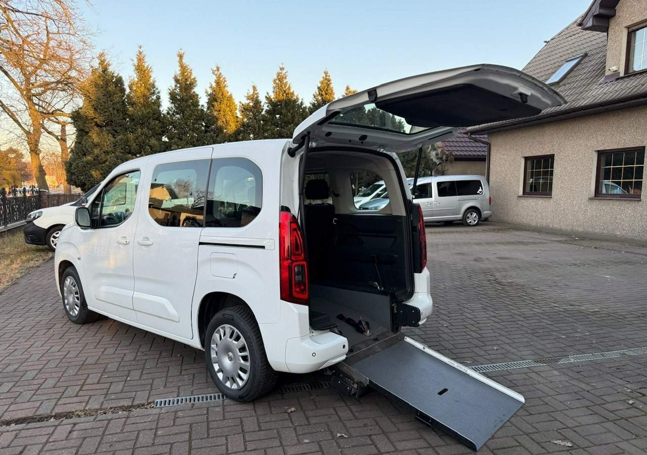 Opel Combo IV Combo Life Combo do przewozu Niepełnosprawnych inwalida rampa Model 2021 - 汽车:图1 Opel Combo IV Combo Life Combo do przewozu Niepełnosprawnych inwalida rampa Model 2021 - 汽车:图1