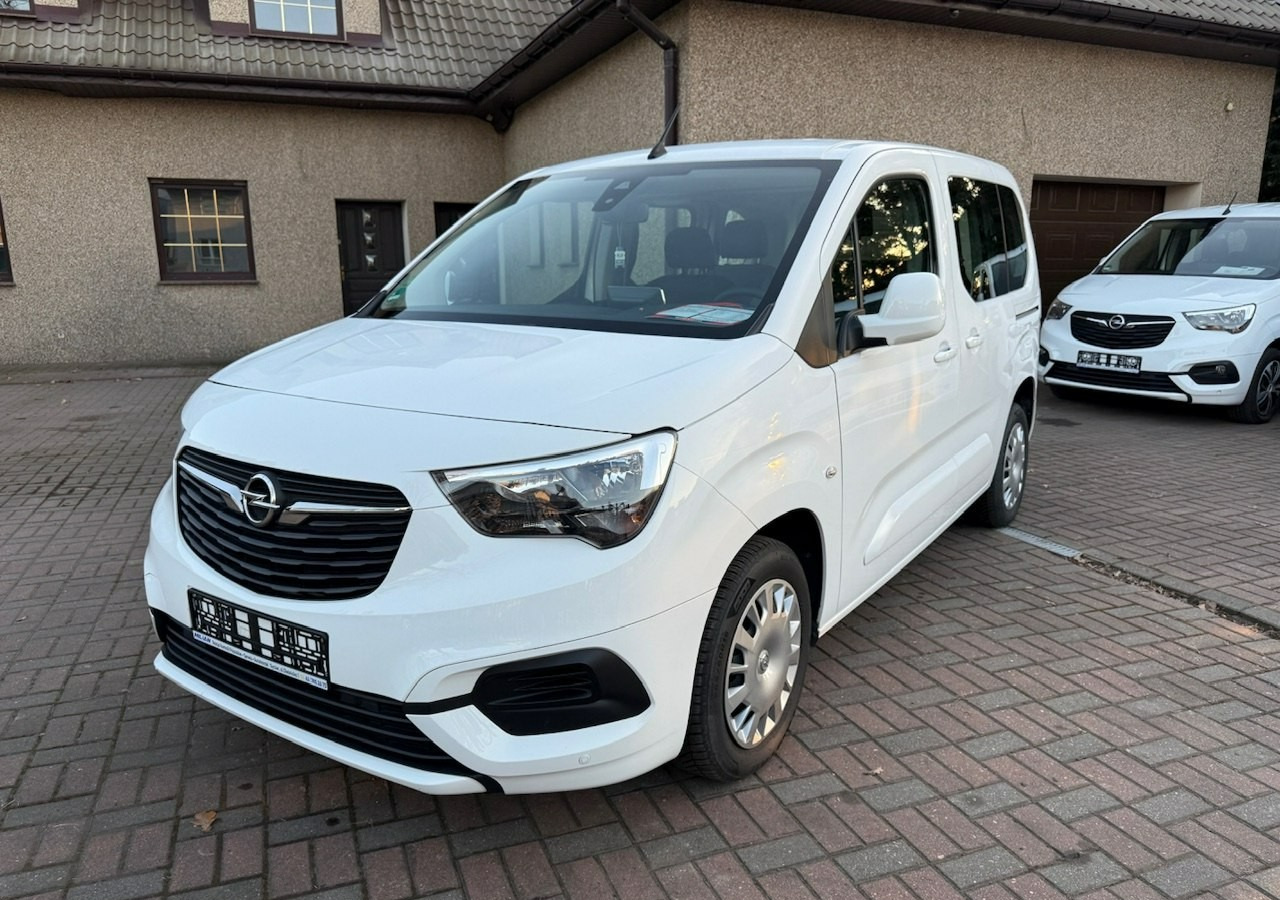 Opel Combo IV Combo Life Combo do przewozu Niepełnosprawnych inwalida rampa Model 2021 - 汽车:图2 Opel Combo IV Combo Life Combo do przewozu Niepełnosprawnych inwalida rampa Model 2021 - 汽车:图2