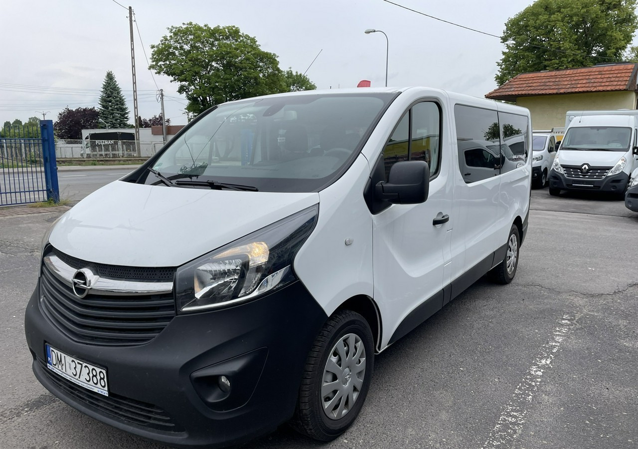 Opel Vivaro III Vivaro dla Niepełnosprawnych Inwalida Rampa na 2 Wózki 2019 PFRON - 汽车:图2 Opel Vivaro III Vivaro dla Niepełnosprawnych Inwalida Rampa na 2 Wózki 2019 PFRON - 汽车:图2