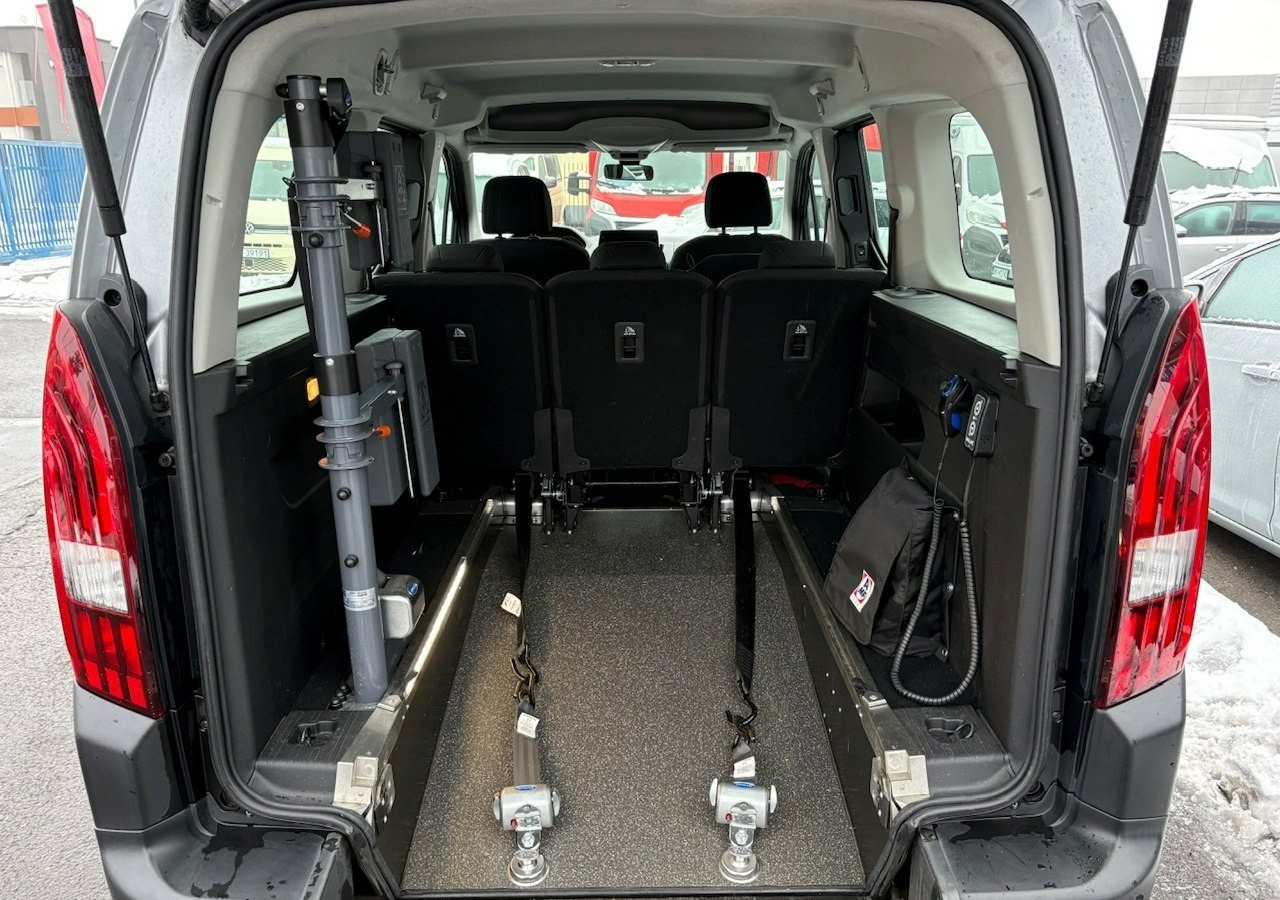 Peugeot Rifter Rifter Long 1,5HDI Automat dla Niepełnosprawnych Inwalida Rampa PFRO - 旅行车:图5 Peugeot Rifter Rifter Long 1,5HDI Automat dla Niepełnosprawnych Inwalida Rampa PFRO - 旅行车:图5
