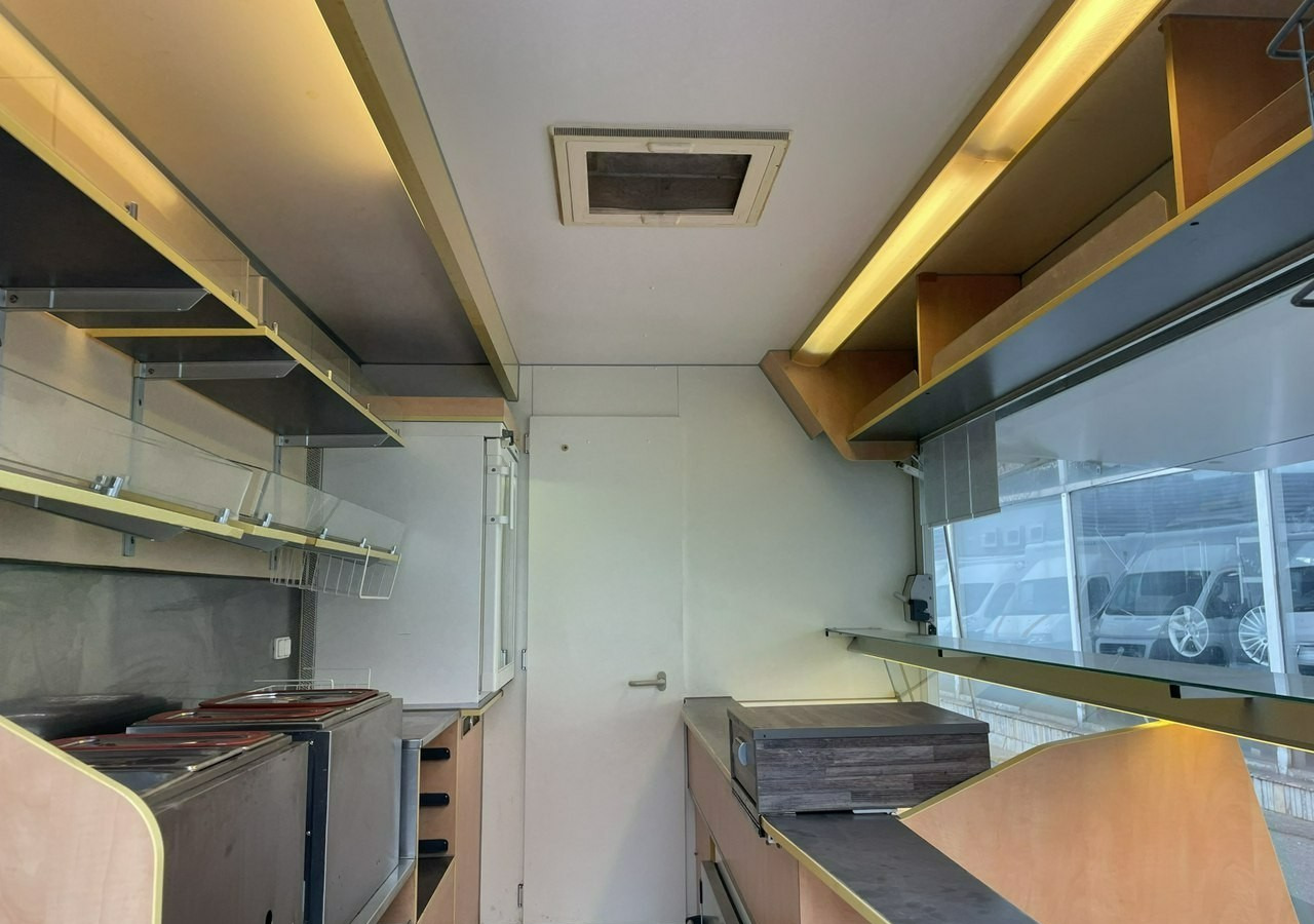 Renault Master Autosklep Wędli-pie Gastronomiczny Food Truck Foodtruck Sklep bar 20 - 自动售货卡车:图4 Renault Master Autosklep Wędli-pie Gastronomiczny Food Truck Foodtruck Sklep bar 20 - 自动售货卡车:图4