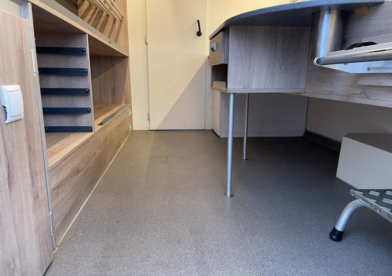 自动售货卡车 Renault Master Autosklep piec Sklep Gastronomiczny Food Truck Foodtruck bar Borco20：图11