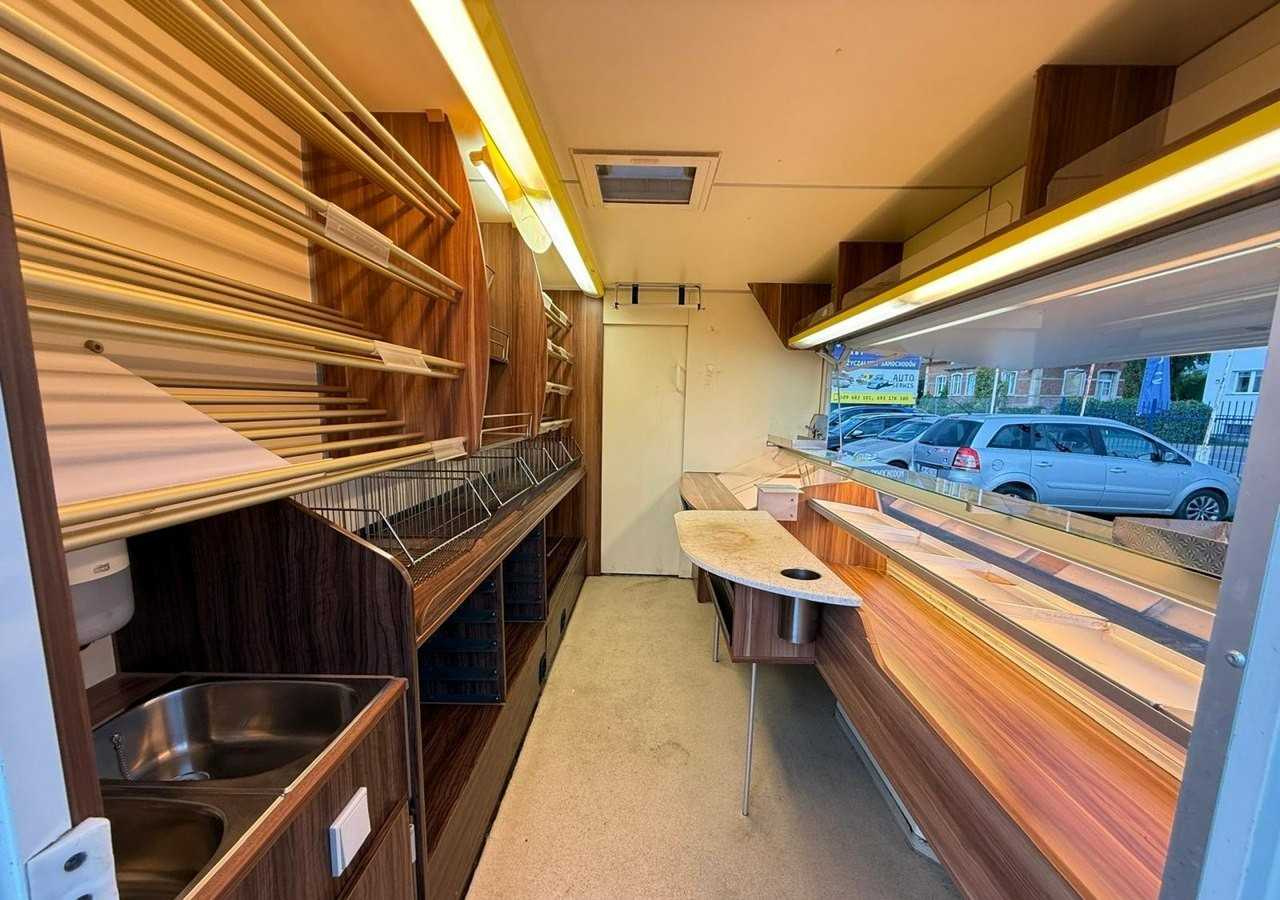 Renault Master Autosklep pieczyw Sklep Gastronomiczny Food Truck Foodtruck BORCO 20 - 自动售货卡车:图3 Renault Master Autosklep pieczyw Sklep Gastronomiczny Food Truck Foodtruck BORCO 20 - 自动售货卡车:图3
