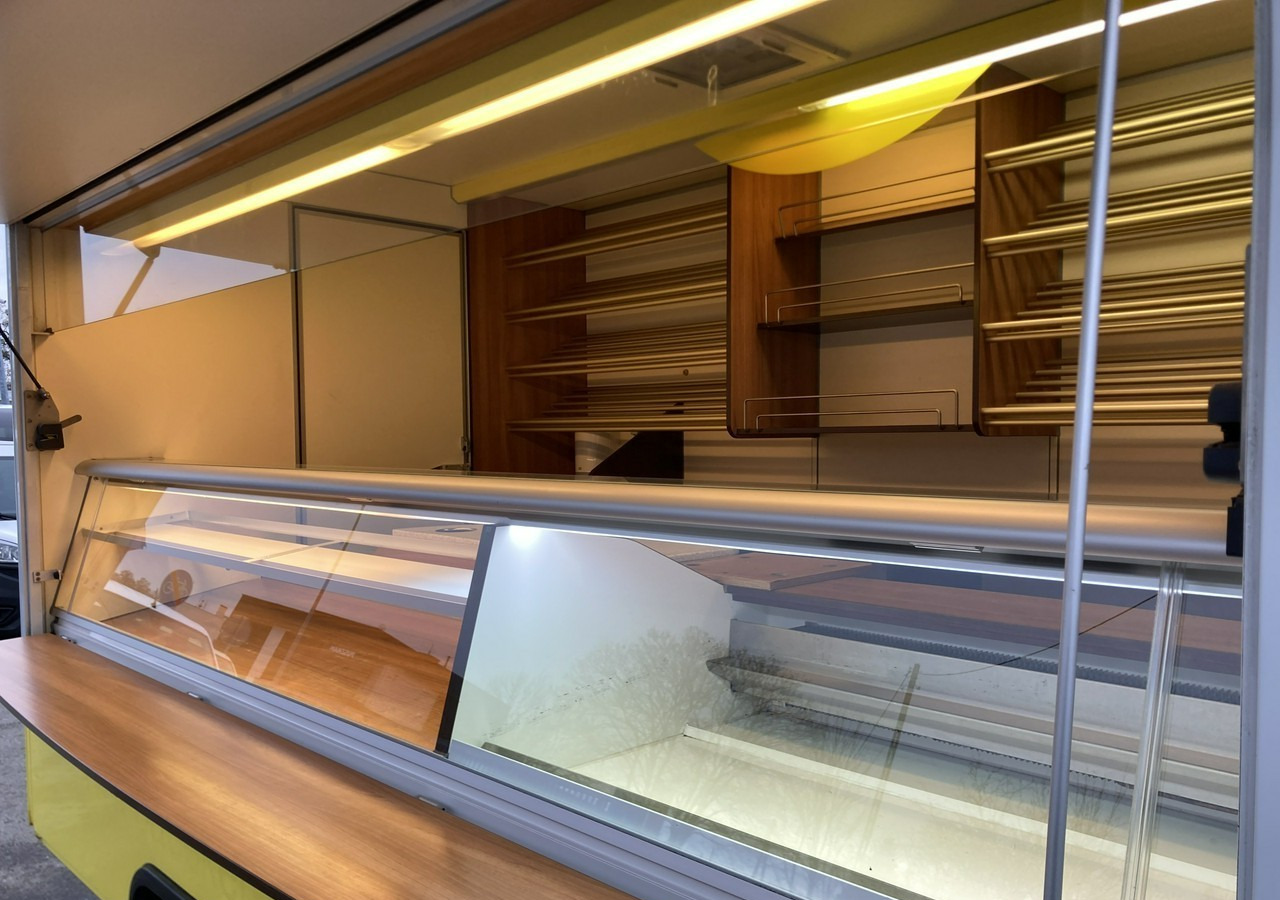 Renault Master Autosklep pieczywa Gastronomiczny Food Truck Foodtruck sklep Borco20 - 自动售货卡车:图3 Renault Master Autosklep pieczywa Gastronomiczny Food Truck Foodtruck sklep Borco20 - 自动售货卡车:图3