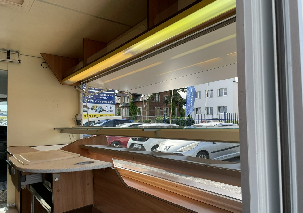 Renault Master Autosklep pieczywa Sklep Gastronomiczny Food Truck Foodtruck 2009 - 自动售货卡车:图5 Renault Master Autosklep pieczywa Sklep Gastronomiczny Food Truck Foodtruck 2009 - 自动售货卡车:图5